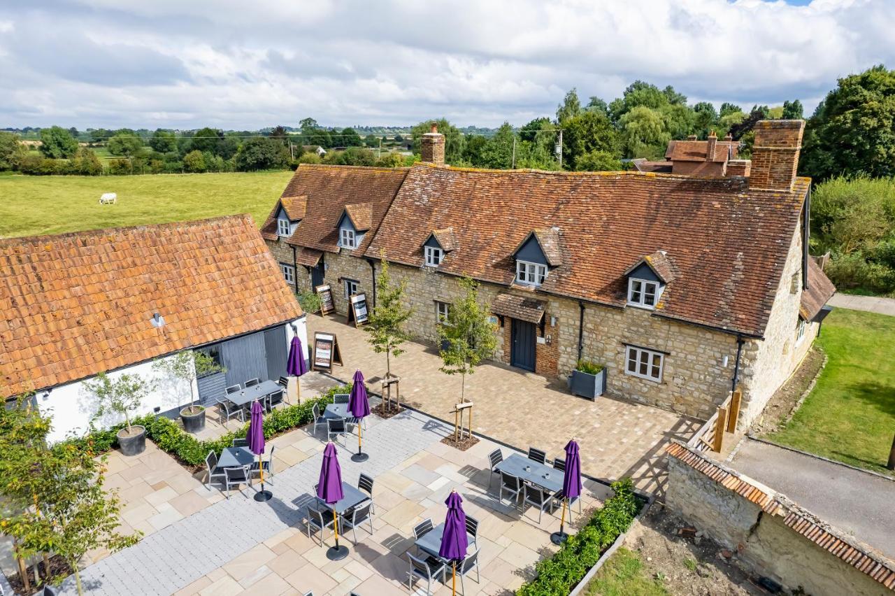 The Dinton Hermit Dinton (Buckinghamshire) Exterior foto